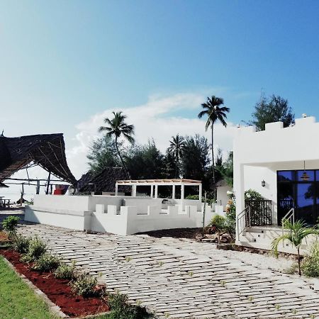 Jambo Beach Hotel Паже Екстериор снимка