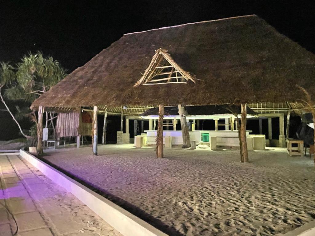 Jambo Beach Hotel Паже Екстериор снимка