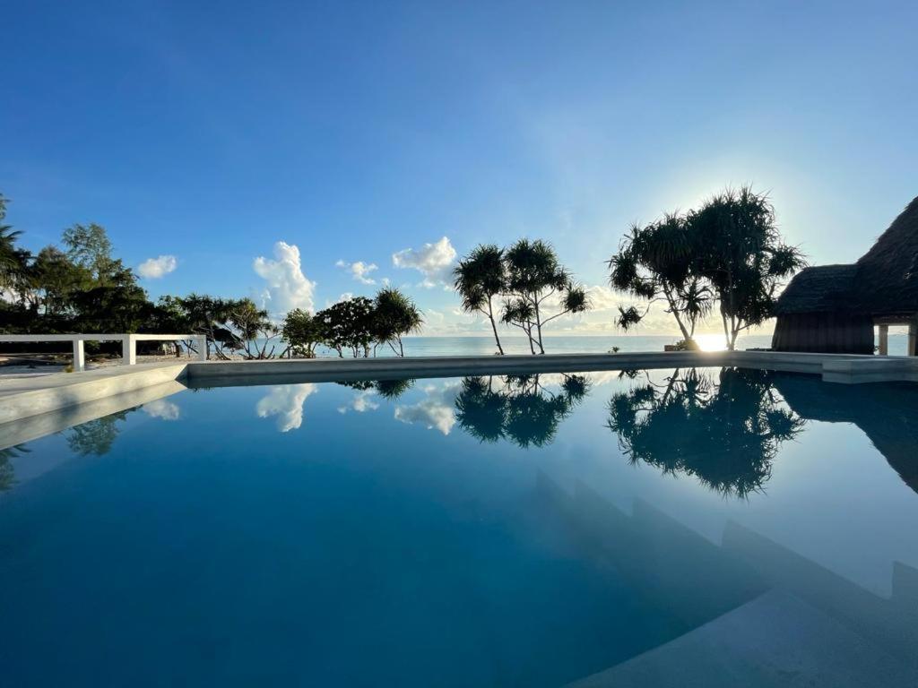 Jambo Beach Hotel Паже Екстериор снимка
