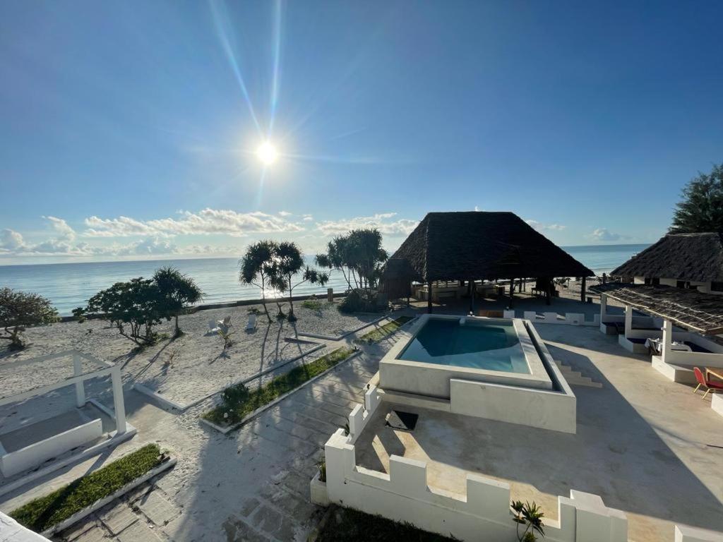 Jambo Beach Hotel Паже Екстериор снимка