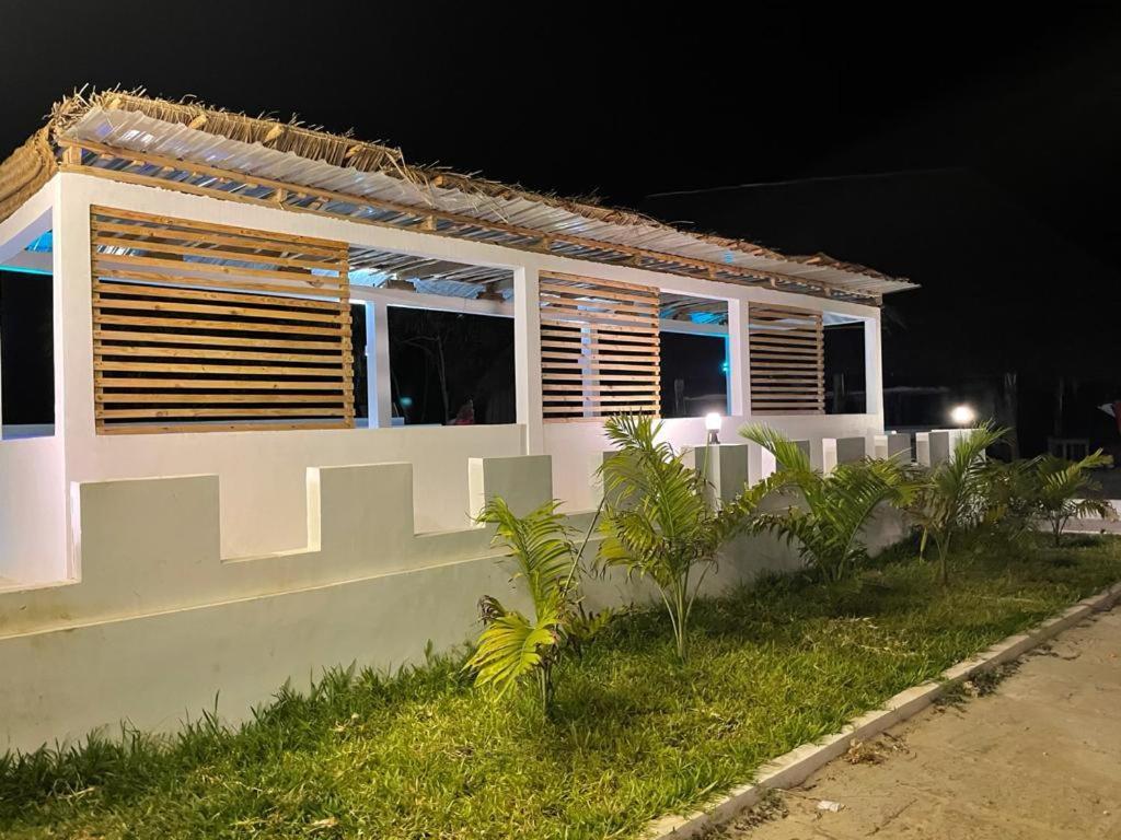 Jambo Beach Hotel Паже Екстериор снимка